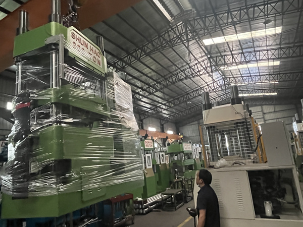 300 ton melamine ware making machine